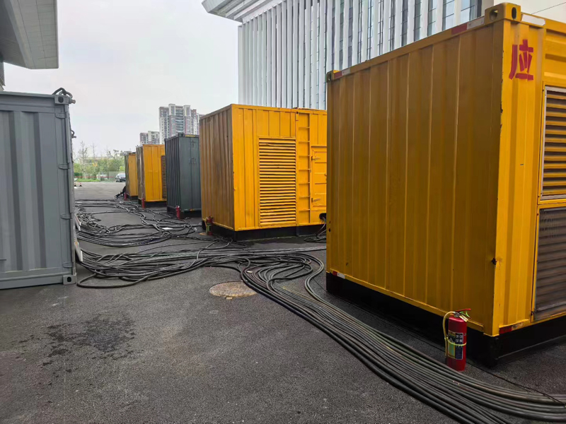 咸丰不同季节柴油发电机组保养有哪些注意事项?